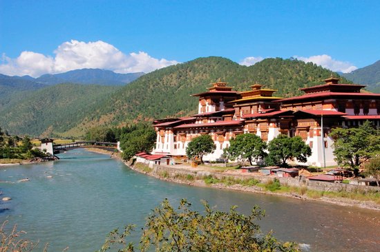 punakha dzong bhutan